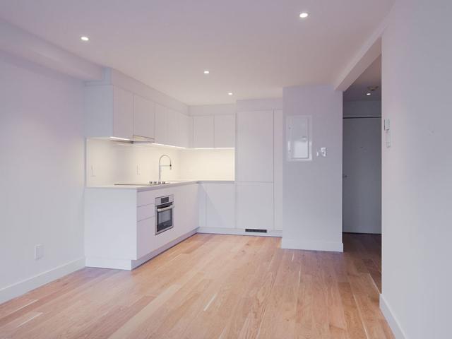 apartment at 4590 Chemin Queen Mary Cote des Neiges Montreal H3W 1W6