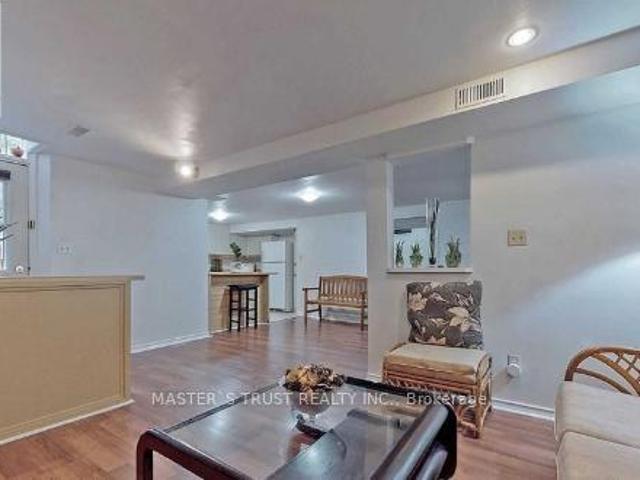 apartment at 481 LUZON CRESCENT, Mississauga, Ontario, L5B3W9