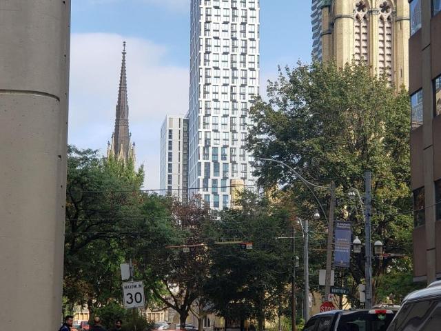 apartment at 4905 252 CHURCH STREET, Toronto, Ontario, M5B0E6