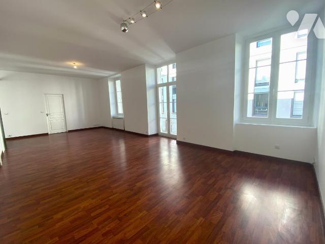 Apartment at 49 Angers, ANGERS, 49100, France