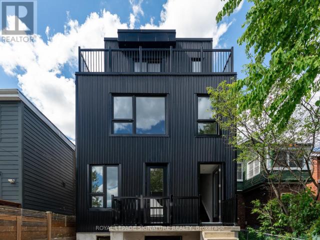apartment at #4 7 EARNSCLIFFE ROAD, Toronto, Ontario, M6E1J4