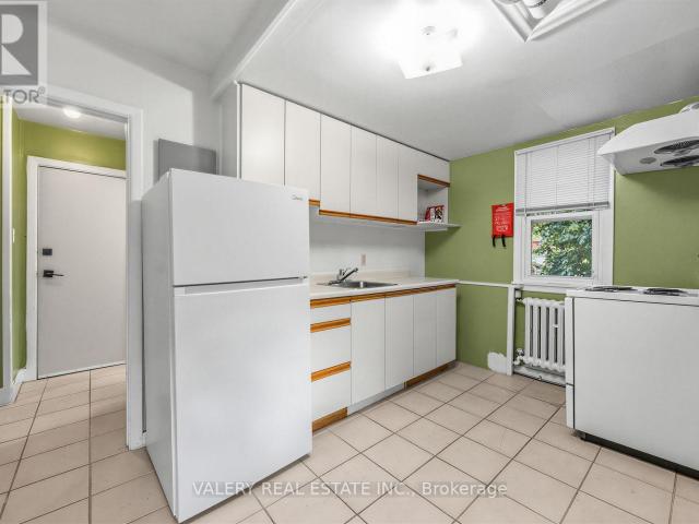 apartment at 4 8 THIRTY THIRD STREET, Toronto, Ontario, M8W3G8