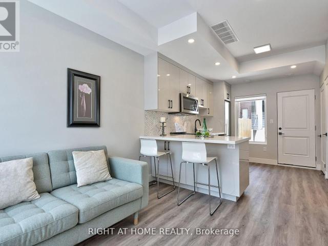 apartment at 4 131 BROCK AVENUE, Toronto, Ontario, M6K2L5