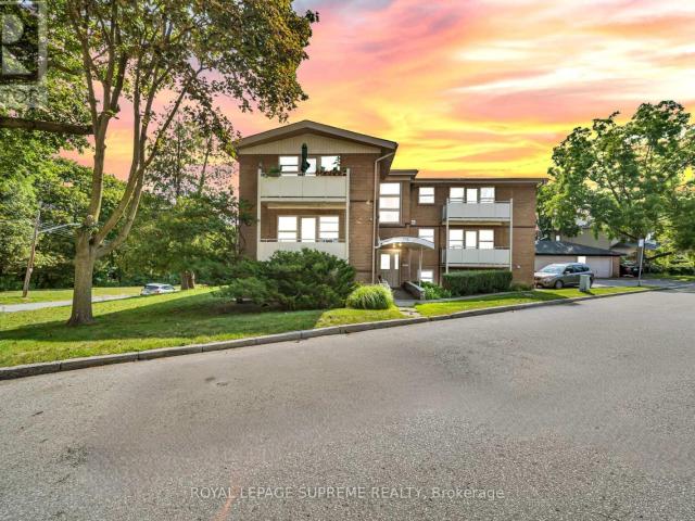 apartment at 4 135 KINGSWAY CRESCENT, Toronto, Ontario, M8X2S3