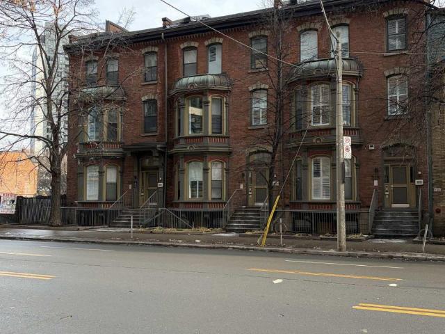 apartment at 4 211 JARVIS STREET, Toronto, Ontario, M5J2C1