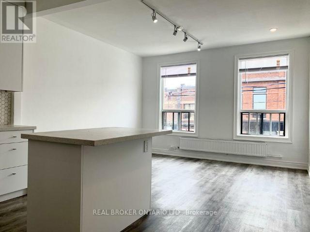apartment at 4 2199 GERRARD STREET E, Toronto, Ontario, M4E2C6