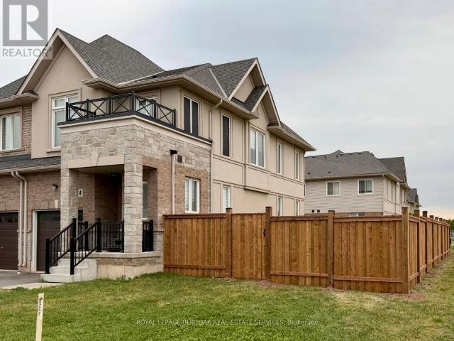 apartment at 4 FOOTHILLS LANE, Hamilton, Ontario, L8E0K1