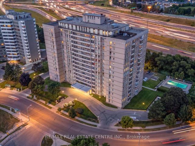 apartment at 504 130 NEPTUNE DRIVE, Toronto, Ontario, M6A1X5