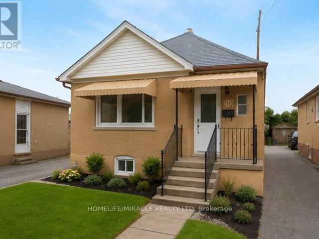 apartment at 50 HAVERSON BOULEVARD, Toronto, Ontario, M6M3J6