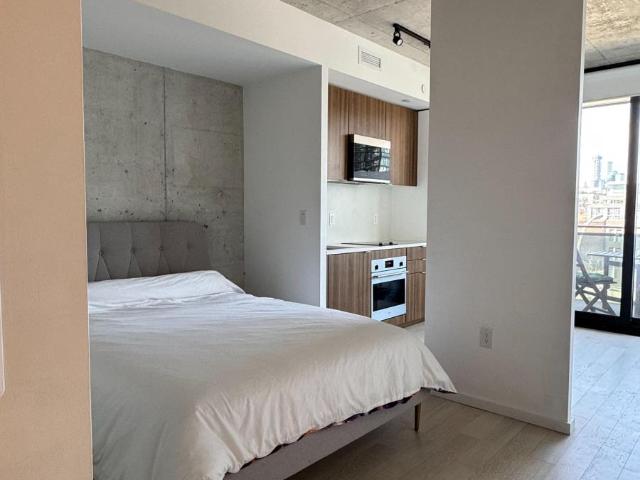 apartment at 510 21 LAWREN HARRIS SQUARE, Toronto, Ontario, M5A0T4
