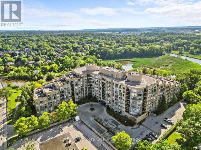 apartment at 511 2511 LAKESHORE ROAD W, Oakville, Ontario, L6L6L9