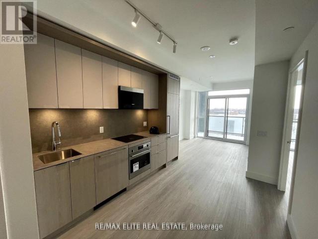 apartment at 512 – 6 GREENBRIAR ROAD