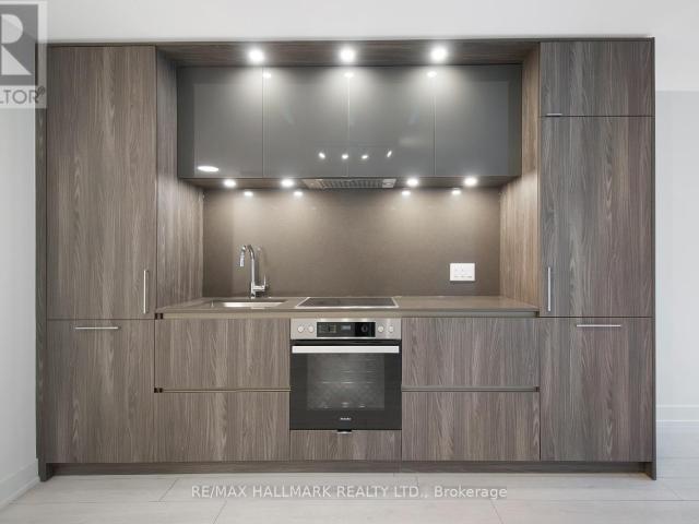 apartment at 513 – 15 MERCER STREET