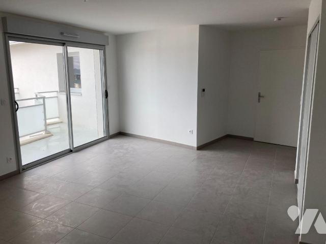 Apartment at 51 Bezannes, BEZANNES, 51430, France