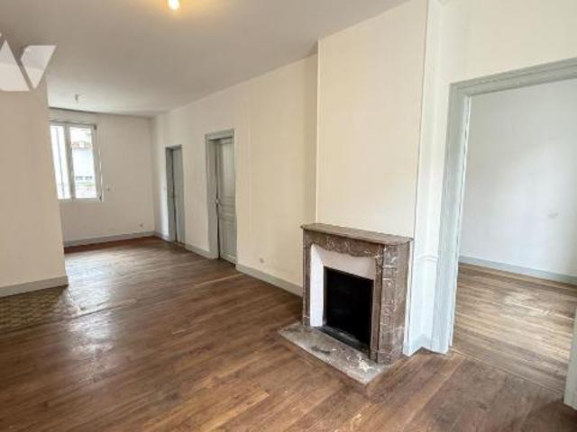 Apartment at 51 Épernay, EPERNAY, 51200, France