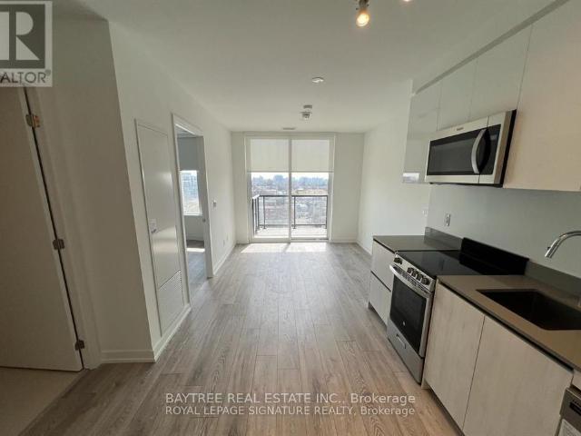 apartment at 526 3100 KEELE STREET, Toronto, Ontario, M3M0E1