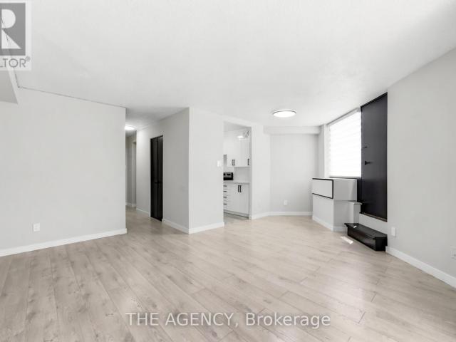 apartment at 520A 2350 DUNDAS STREET W, Toronto, Ontario, M6P4B1