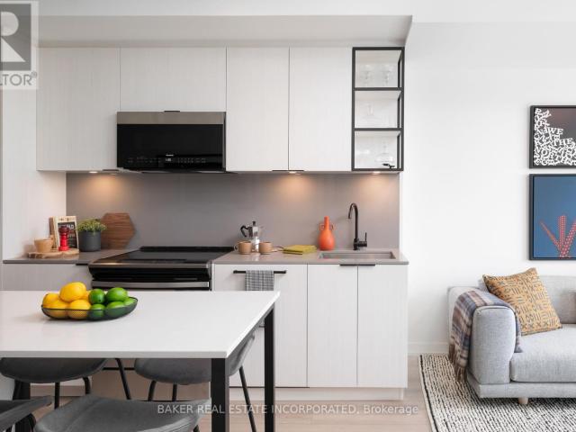 apartment at 521 – 740 DUPONT STREET