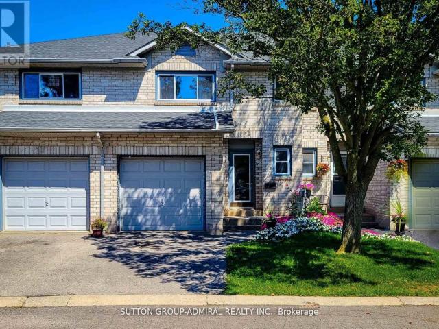 apartment at 52 2 ROYALWOOD COURT, Hamilton, Ontario, L8E4Z1