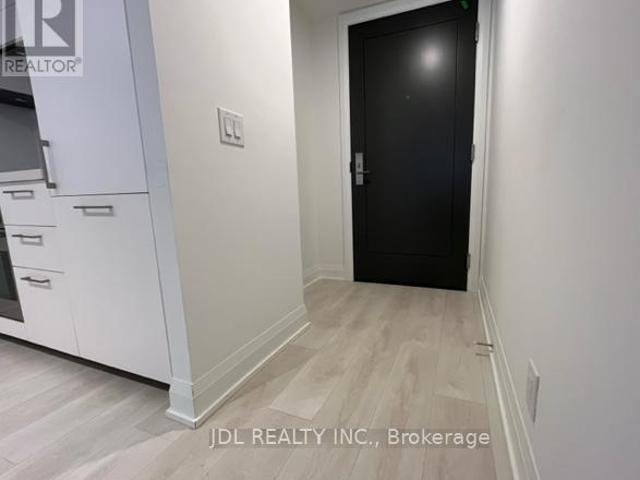 apartment at 534 33 FREDERICK TODD WAY, Toronto, Ontario, M4G0C9