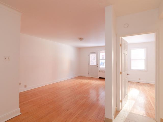 apartment at 5556 Snowdon Street Cote des Neiges Montreal H3X 1Y9