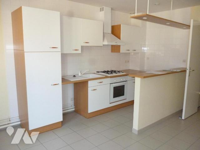 Apartment at 59 Cambrai, CAMBRAI, 59400, France