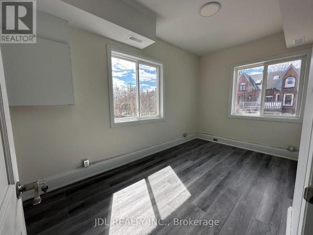 apartment at 5 5 SORAUREN AVENUE, Toronto, Ontario, M6R2C6