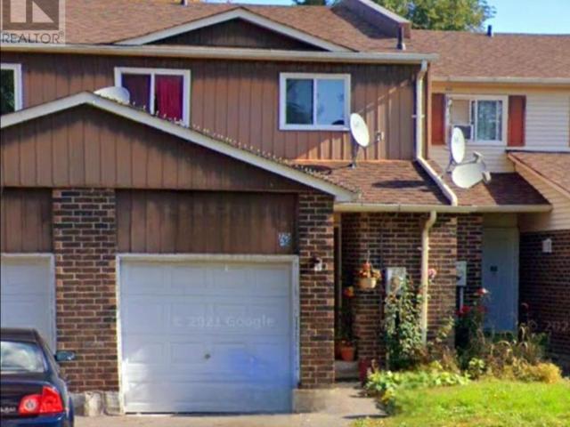 apartment at 5 725 CRICKLEWOOD DRIVE, Oshawa, Ontario, L1K1R5