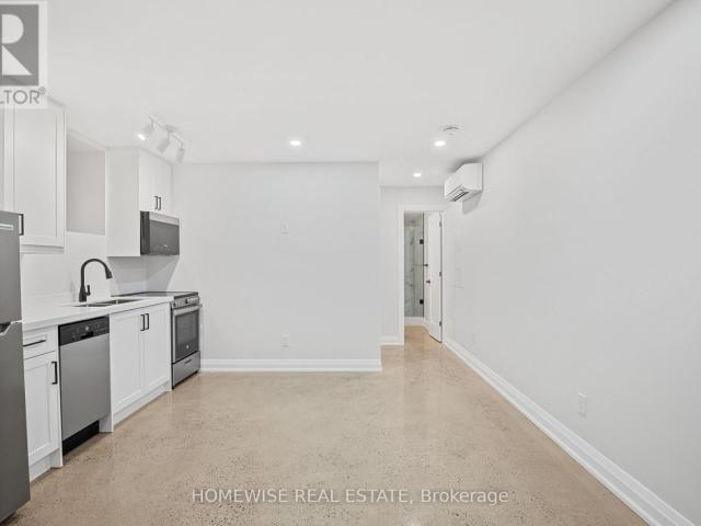 apartment at 5 2563 DUNDAS STREET W, Toronto, Ontario, M6P1X6