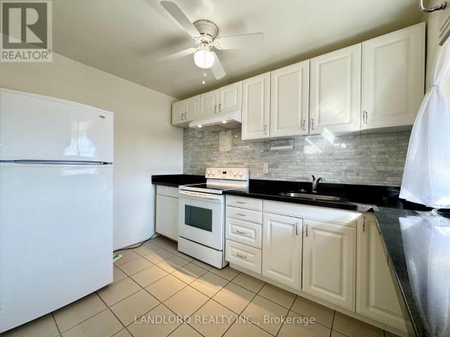 apartment at 5 – 2696 LAKE SHORE BOULEVARD W