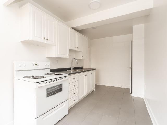 apartment at 5 Mallory Gdns Midtown Toronto M4V 2A7