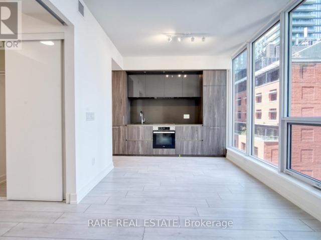 apartment at 619 – 15 MERCER STREET