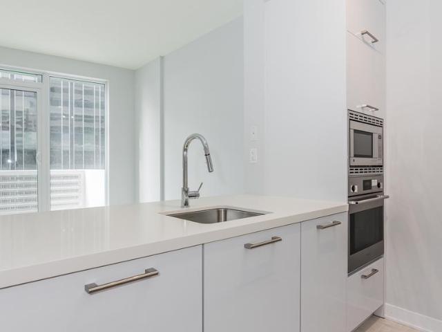 apartment at 611 – 2221 YONGE STREET