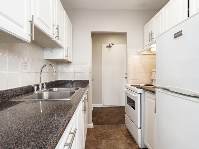 apartment at 612 Dawes Rd East York Toronto M4B 2G8