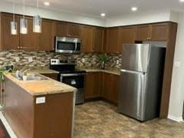 apartment at 61 SPICEBUSH TERRACE, Brampton, Ontario, L6X0J7