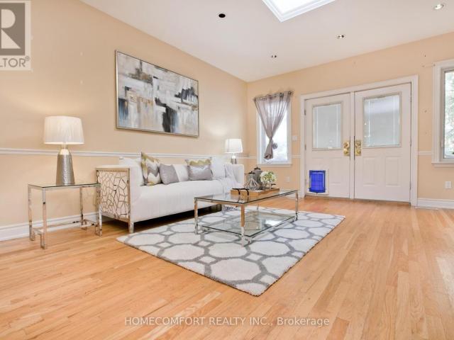 apartment at 62 KEYSTONE AVENUE, Toronto, Ontario, M4C1H4