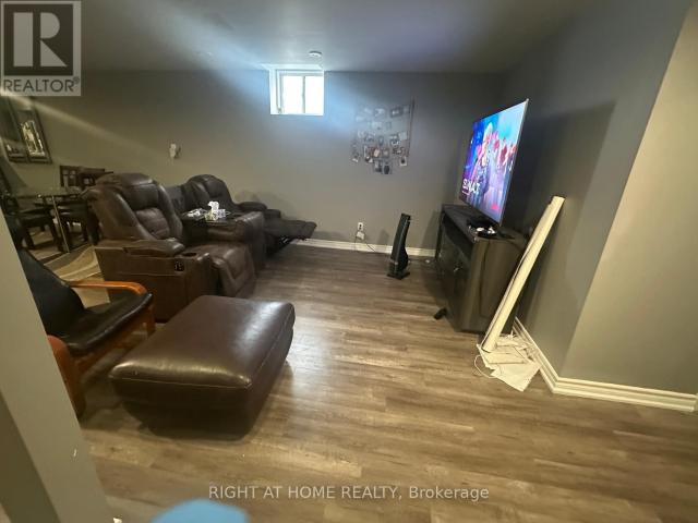 apartment at 677 MCGREGOR FARM TRAIL, Newmarket, Ontario, L3X0H3