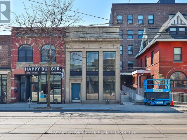 apartment at 687 QUEEN STREET E