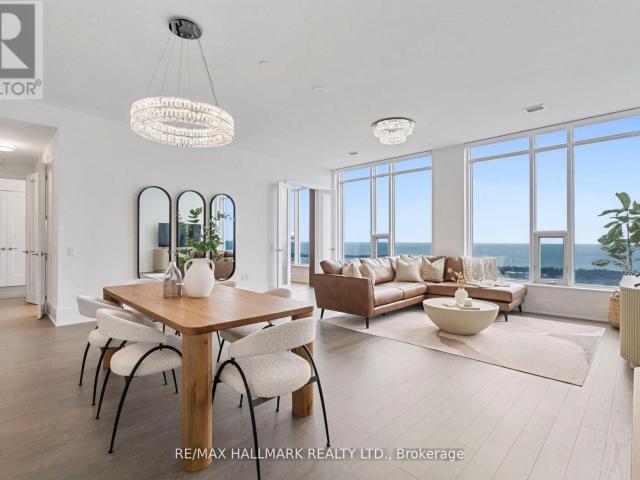 apartment at 6805 10 YORK STREET, Toronto, Ontario, M5J2Z2