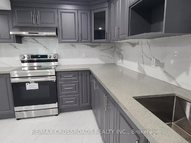 apartment at 69 BLUEBELL CRESCENT, Whitby, Ontario, L1P1L3