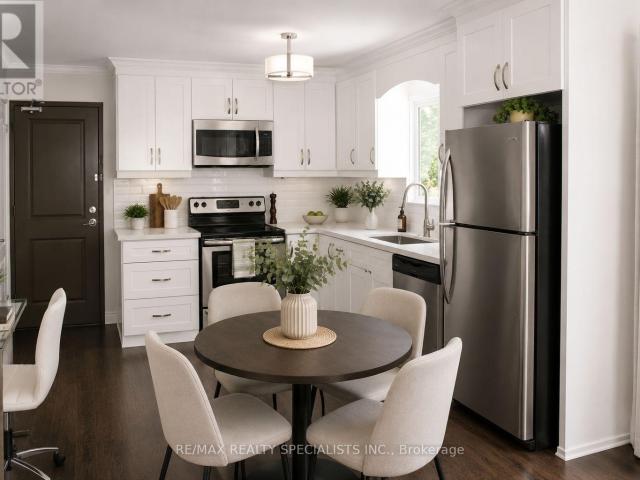 apartment at 6 6 BRANT STREET, Mississauga, Ontario, L5G3N8
