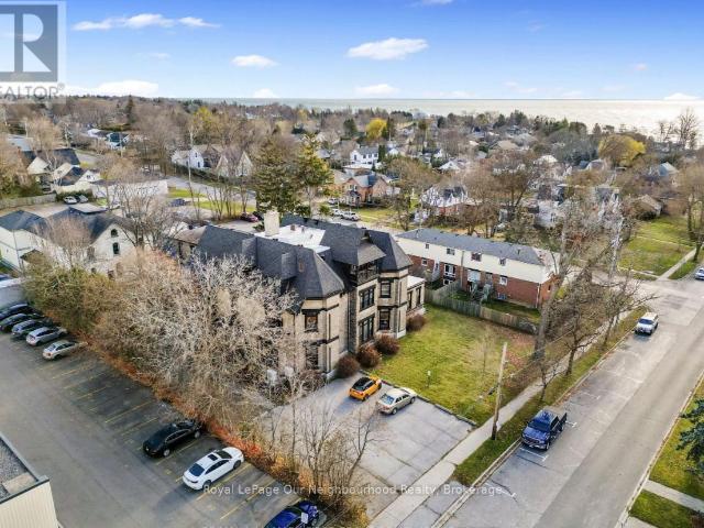 apartment at 6 202 GREEN STREET, Cobourg, Ontario, K9A3W7