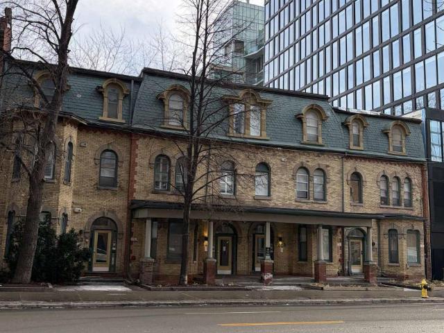 apartment at 6 – 207 JARVIS STREET