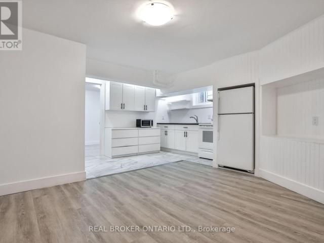 apartment at 6 252 SIXTH STREET, Toronto, Ontario, M8V3A7