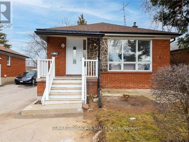 apartment at 6 LARKHALL AVENUE, Toronto, Ontario, M1J1V1
