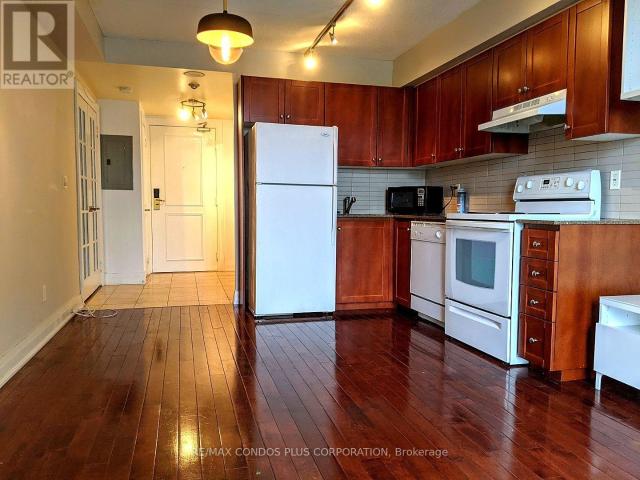 apartment at 704 2737 KEELE STREET, Toronto, Ontario, M3M2E9