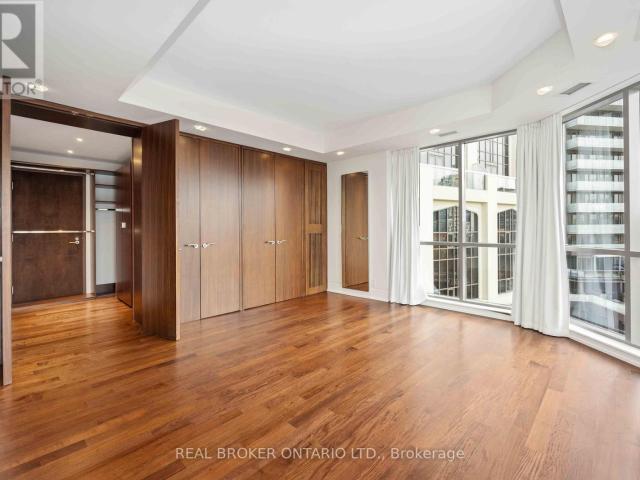apartment at 701 – 3 MCALPINE STREET