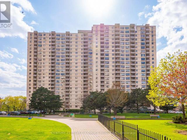 apartment at 702 390 DIXON ROAD, Toronto, Ontario, M9R1T4