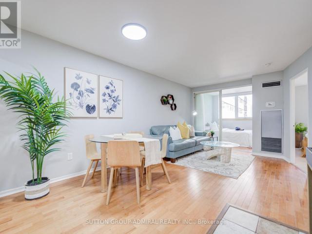apartment at 716 1055 BAY STREET, Toronto, Ontario, M5S3A3
