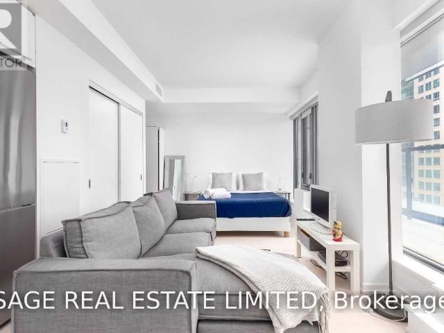 apartment at 712 60 COLBORNE STREET, Toronto, Ontario, M5E1E3